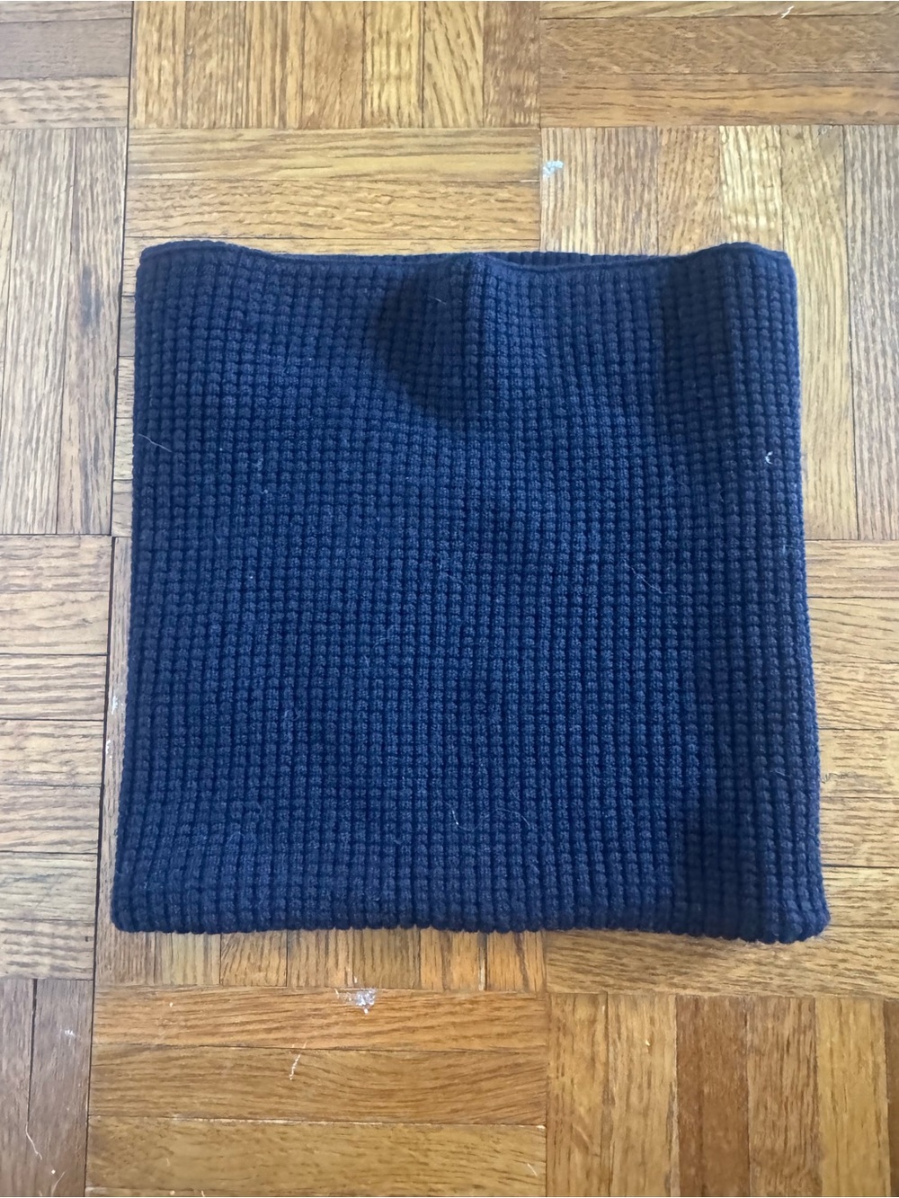 Theory Men's navy  Ribbed Turtleneck Gaiter